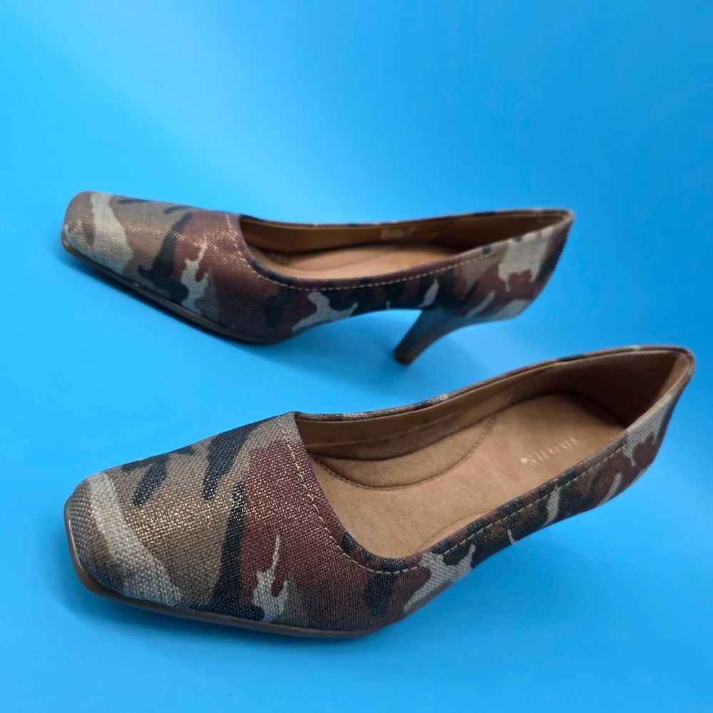 Aerosoles Envy Camouflage Fabric Square Toe Kitten Heel Pumps Womens Size 9M